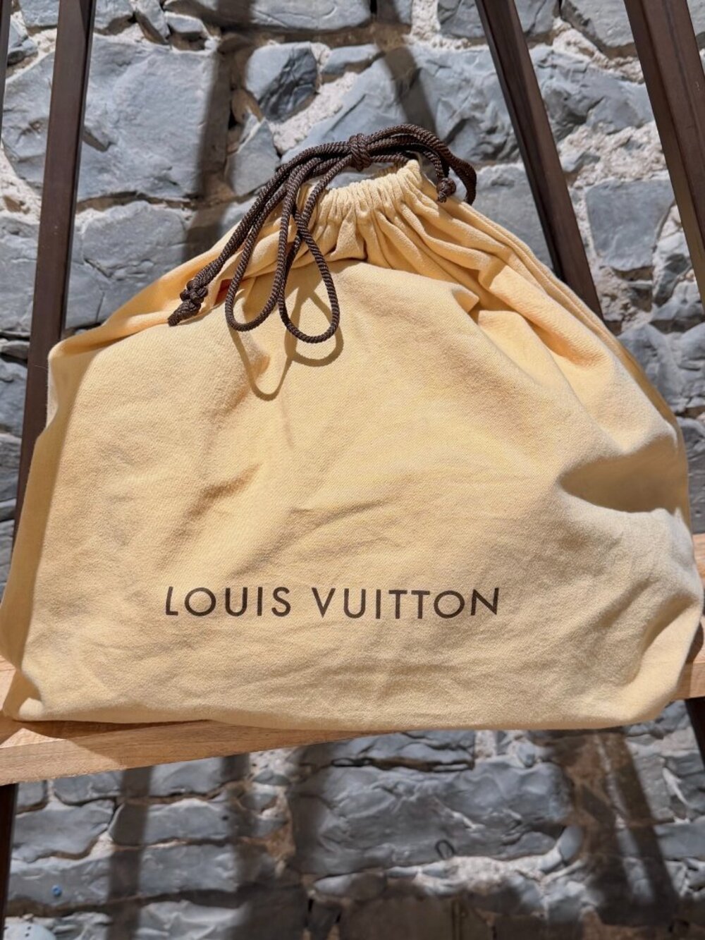 Louis Vuitton Navy Blue Empreinte Monogram Audacieuse MM Bag - Picture 16 of 16